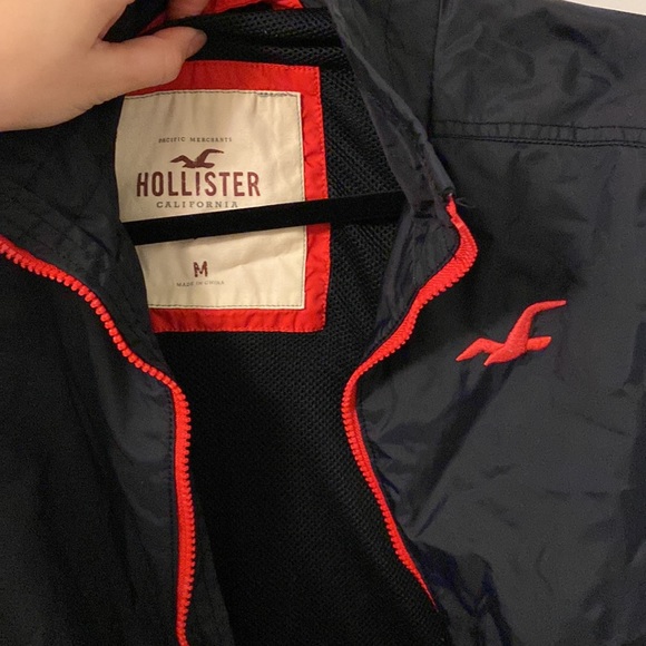 Hollister Windbreaker - Picture 2 of 9